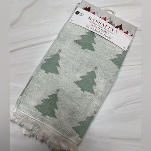 MADE IN TURKEY DECORATIVE HOLIDAY TOWEL SET OF 2